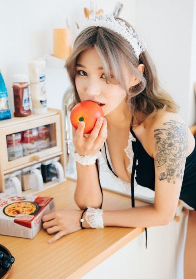 年轻的母亲二