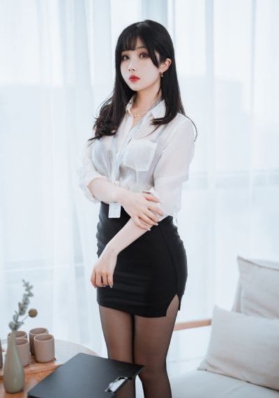 年轻的女老师2