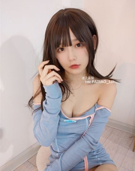 女老师3在线
