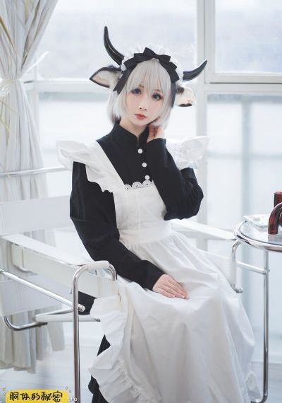 女大学生的沙龙室5